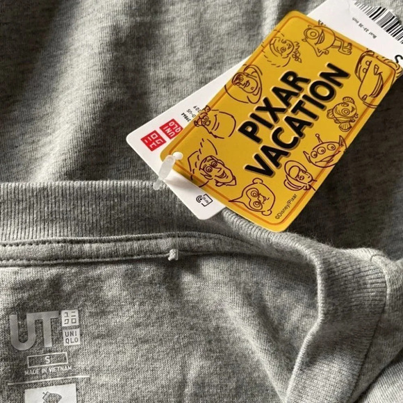 DISNEY Toy Story Uniqlo + Pixar Vacation NWT Graphic T-Shirt Grey Size S - Picture 6 of 11